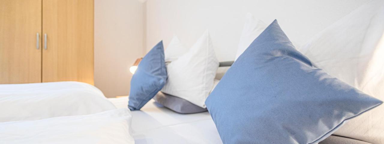 Weisses Roessl Hotel Pfreimd Екстериор снимка