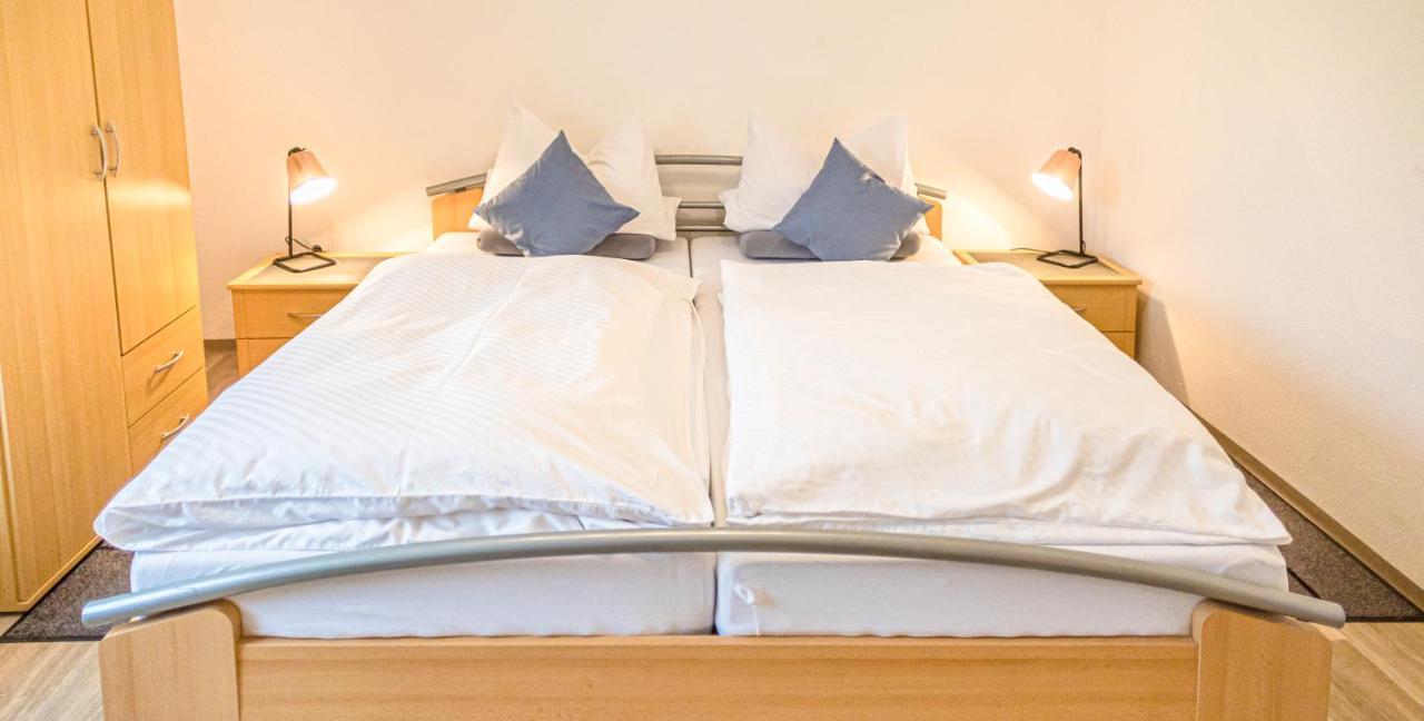Weisses Roessl Hotel Pfreimd Екстериор снимка