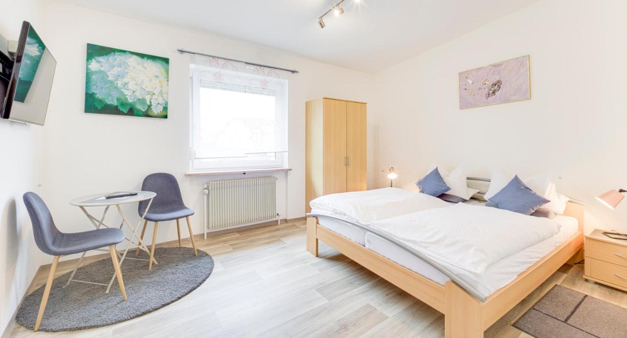 Weisses Roessl Hotel Pfreimd Екстериор снимка