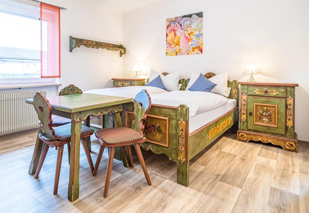 Weisses Roessl Hotel Pfreimd Екстериор снимка