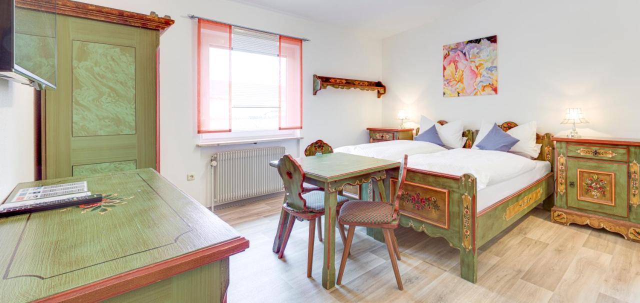 Weisses Roessl Hotel Pfreimd Екстериор снимка